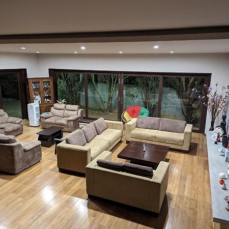 Thalangama Lakeview Lodge Battaramulla Luaran gambar