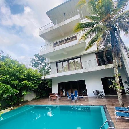 Thalangama Lakeview Lodge Battaramulla Luaran gambar