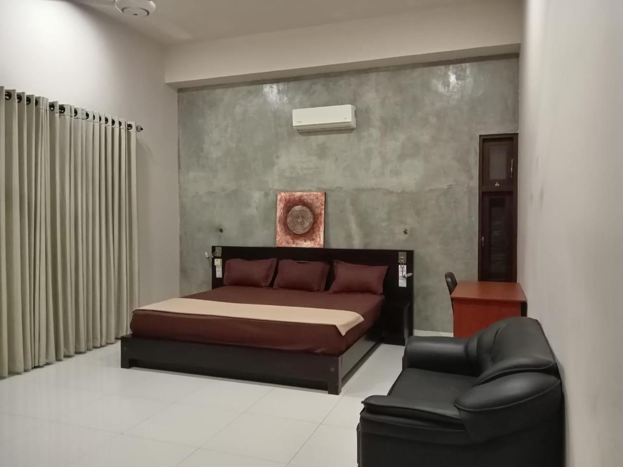 Thalangama Lakeview Lodge Battaramulla Luaran gambar