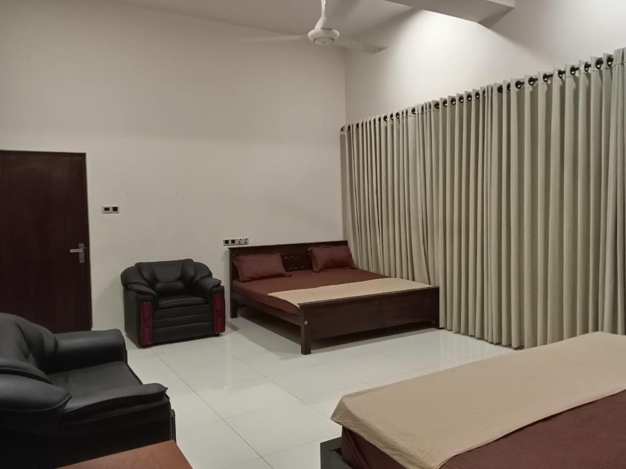 Thalangama Lakeview Lodge Battaramulla Luaran gambar