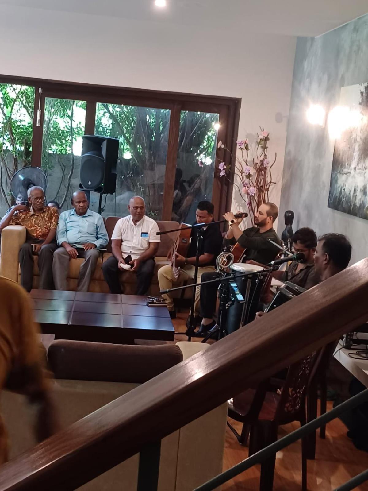 Thalangama Lakeview Lodge Battaramulla Luaran gambar