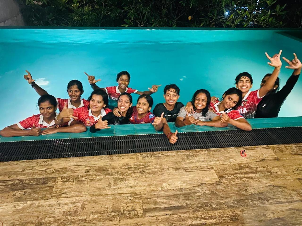 Thalangama Lakeview Lodge Battaramulla Luaran gambar